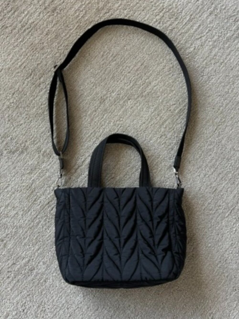 kate spade Quilted Black Nylon Crossbody Bag in Perfect Condition - Picture 3 of 5